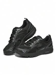 Skechers 女士GO RUN 透氣網布緩震耐磨防滑跑步鞋 - 黑色 - 查看 1
