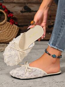 Gentle Lace Floral Bow Closed-Toe Slippers, Girly Breathable Mesh Flat Sandals For Home And Outdoor Wear - Beige - View 2