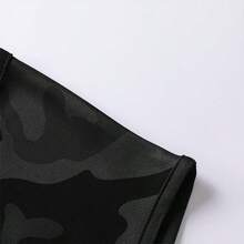 Bộ đồ thể thao nam màu đen gồm áo ba lỗ và quần short, kiểu dáng thoải mái, thoáng khí, gồm 2 mảnh. - màu đen - Xem 9