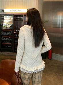 Atasan Rajut Polkadot Lembut Gaya Korea, Kemeja Dalaman Lengan Panjang Pas Badan dengan Hiasan Pita dan Renda - Aprikot - View 4