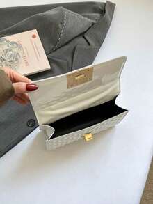 New Fashion Chain Quilted Women's Handbag, Small Square Crossbody Shoulder Bag 2026 - White - View 11