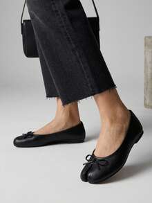 Women Flats - Black - View 2