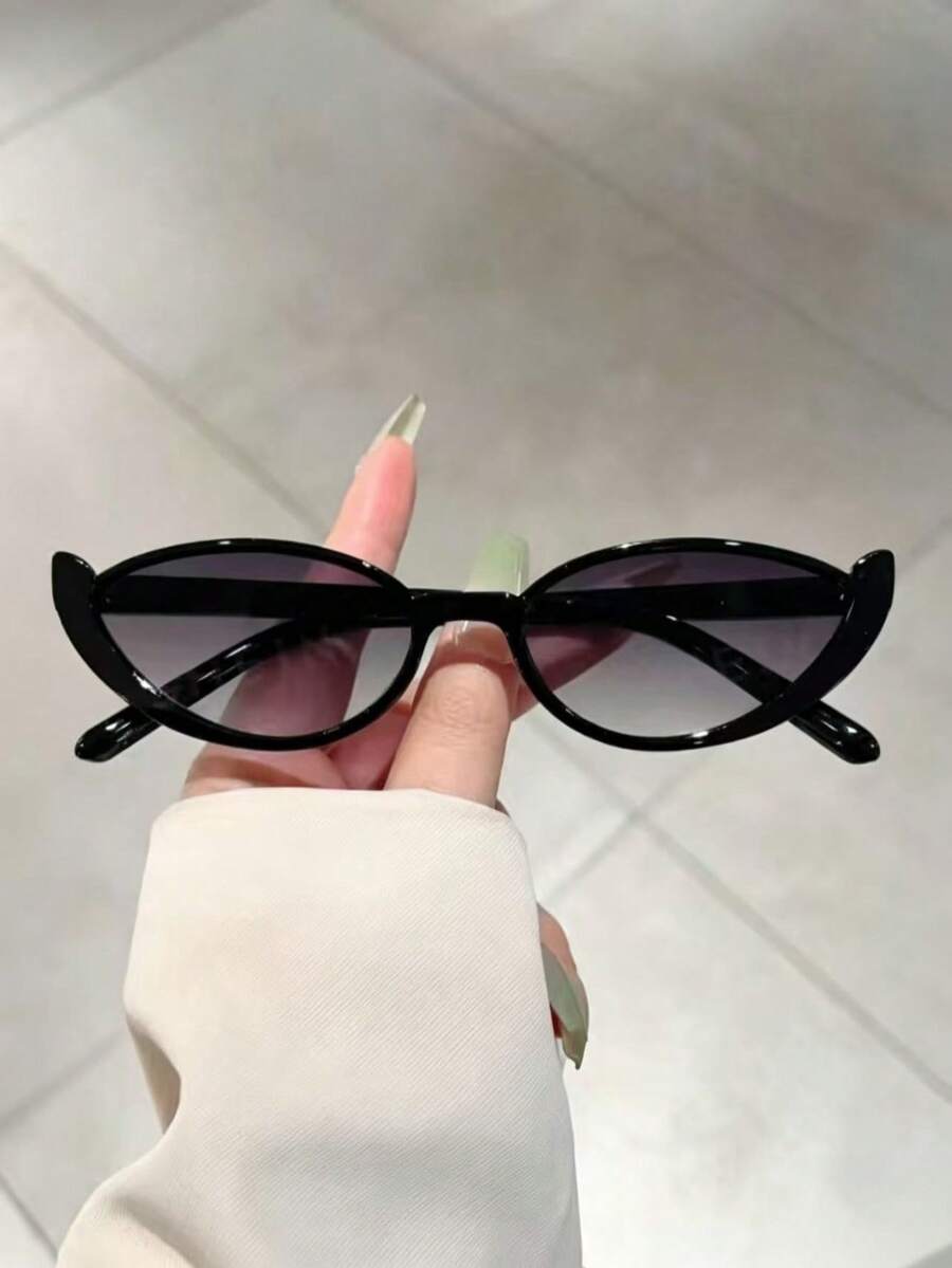 1 Pair Cat Eye Personalized New Style Fashion Glasses - C1 Black Frame Gradient Gray - View 1