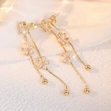Pendientes de borla de circonita sintética con diseño de flor de cerezo de lujo ligero para mujeres, versátiles y brillantes, adecuados para citas, fiestas, uso diario y regalos - Dorado - Ver 2
