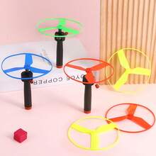 1/3/5 Set Warna Acak Plastik Mainan Cakram Terbang UFO Tarik Tali, Cakram Terbang Berputar Tarik Tangan, Mainan Juggling Seru untuk Rekreasi Luar Ruangan, Peluncur Cakram Terbang, Hadiah Tahun Baru/Halloween/Thanksgiving/Natal/Ulang Tahun, Suvenir Pesta, Penghilang Stres, Warna Acak - MultiWarna - View 7
