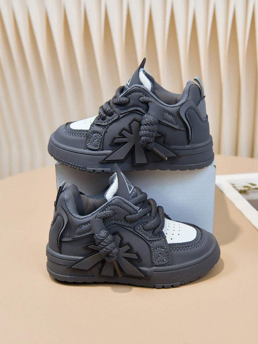1 Pair Fashionable Sports Skateboard Shoes, Versatile Daily Wear, Breathable, Lightweight, Casual Sports - Grey - View 1