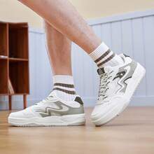 XTEP Men's New Versatile Lightweight Breathable Minimalist Casual Sports Skate Shoes - White/Grey-green - View 3