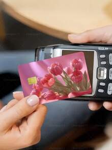 1pc Pink Tulip Official Credit Card Sticker Privacy Protection Card Skin, Romantic Floral Birthday Gift PVC Material Anti-Fingerprint Anti-Scratch Wear-Resistant Card Sleeve, Card Protector, Suitable For Men, Women, Couples, Small Chip Card, Bank Card, Credit Card, Transit Card, Student Campus Card Personalized DIY - Type a - View 9