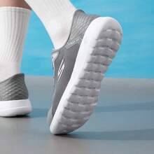 Skechers Sepatu Jalan Kasual Slip-On Bebas Genggam Seri GO WALK Pria - Dark Grey - View 6