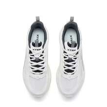 XTEP Men's New Versatile Retro Dad Lightweight Breathable Minimalist Casual Shoes - White/Gray - View 3