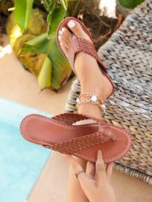 Women's Fashion Beach Flat Flip Flop Sandals, Casual Stylish Outdoor Wear, Summer Sandals, Minimalist Design, Round Toe, Versatile Fairy Style Women's Shoes - Brown - View 3
