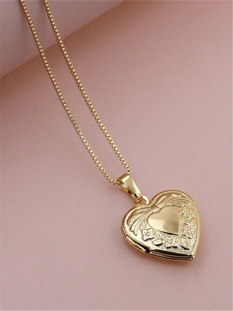 New Nordic Style Vintage Lace Hollow Heart Ribbon Photo Pendant Necklace, Copper Color Photo Box Necklace, Women's Jewelry, Valentine's Day Gift - Gold - View 1