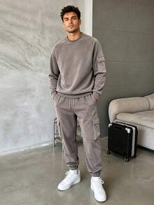 Retro Washed Fuzzy Cargo Tracksuit, Men Raglan Crew Neck Sweatshirt Drawstring Cargo Joggers Casual 2‑Piece Outfit - Dark Grey - View 1