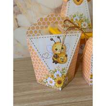 KIT 20 Caixinhas Personalizadas Abelhinhas para lembrancinha de aniversário Pegue e Monte com nome e idade - 20 - Visão 4