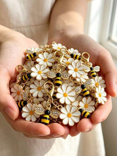1/5/10pcs White Daisy & Rhinestone Bee Lobster Clasp Keychain Set, Sweet Sunflower Floral Charm, Suitable For Bags, Wallets And Car Decoration, Ideal Gift For Weddings, Parties And Graduation