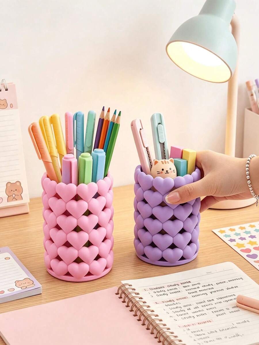 1pc Creative Heart-Shaped Pencil Case (Plastic Material) - Ideal Stationery Gift Designed For Students. A Durable Office Essential Container, Making It A Perfect Romantic Valentine's Day Gift. Especially Suitable For Back To School Season