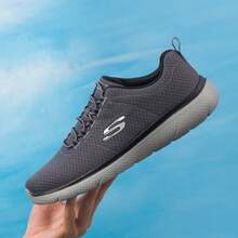Skechers 男士一體式透氣飛織軟底緩震日常跑步鞋運動休閒鞋 - 深灰色 - 查看 4