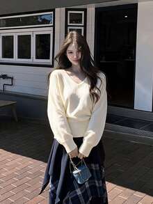 Korean Style Slouchy V-Neck Batwing Sleeve Knitted Sweater, Women's Autumn/Winter Atmosphere Waist-Flattering Slimming Sweater Top - Apricot - View 2