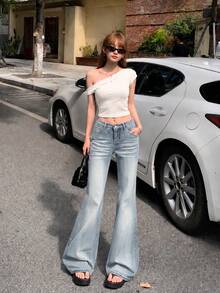 YEAE | Celana Jeans Flare Wanita Pinggang Tinggi Motif Kumis Kucing, Potongan Slim Fit Kasual - Baby Blue - View 3