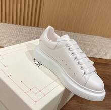 White MQ Wedge Sneakers With Black Heel Panel – Oversized Style Sneakers For Women And Men - 白色尾巴 - 查看 3