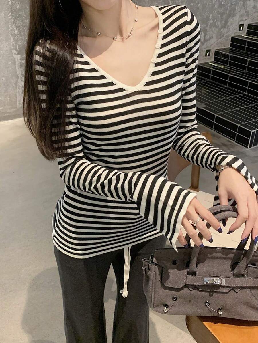 Korean Style Design Striped Button Long Sleeve Knit Top Inner Layer For Women (Random Stripes) - Black Stripes - View 1