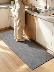 1 buah Karpet Panjang Minimalis Modern Abu-abu Muda Premium untuk Dapur, Karpet Panjang untuk Rumah, Karpet Ruang Makan yang Mudah Dibersihkan, Karpet Rumah Minimalis Modern dengan Kain Lembut yang Nyaman di Kaki, Karpet Serbaguna untuk Kamar Tidur, Lorong, Balkon, Ruang Cuci, Dekorasi Ruangan Serbaguna Warna Solid - Light Grey - View 3