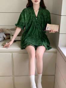 2件組女款睡衣套裝，短袖綁帶設計花卉印花時尚短褲，舒適居家穿著 - 綠色 - 查看 10