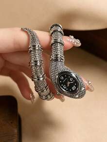 SOKI Jam Tangan Wanita Modis dengan Gelang Ular yang Dipersonalisasi, Jam Tangan Quartz dengan Penggerak Elektronik dan Tampilan Jarum, Cocok untuk Pemakaian Sehari-hari, Musim Kembali ke Sekolah, Penunjuk Waktu, Hadiah Ulang Tahun, Juga Pilihan Ideal untuk Teman. - Perak - View 7