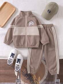 Boys' Autumn/Winter Casual Letter Print Long Sleeve Zip-Up Hoodie And Solid Color Jogger Sweatpants 2-Piece Set - Khaki - View 1
