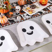 20/25/30/50/100PCS Disposable Paper Tableware Set 10 Inch Ghost Shaped Paper Plates & Napkins, Black & White Cartoon Ghost Design, Wavy Edge, Suitable For Halloween Party, Dessert Table, Family Gathering, Holiday Decoration - Multicolor - View 4