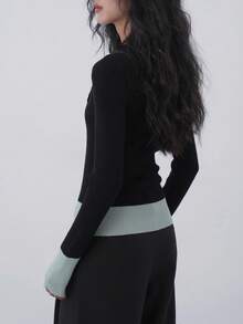 Pullover Rajut Pas Badan Wanita Kasual Musim Gugur/Dingin, Warna Hitam, Desain Kerah Asimetris Baru - Hitam - View 2
