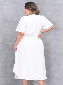 Duna Women's Plus Size Wrap Midi Dress With Short Sleeves - 查看 3