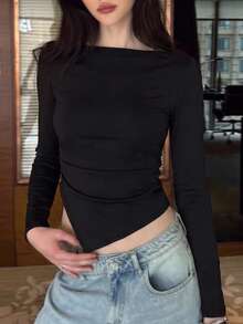女款純色船領長袖上衣 性感時尚側抽褶不對稱下擺修身短版Y2K襯衫 - 黑色 - 查看 5