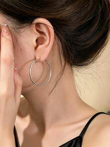 4 Pasang Anting Hoop Geometris Polos Elegan, Modis, Mewah, Canggih, Personal, Berlebihan, Serbaguna, Cocok untuk Wanita, Pemakaian Sehari-hari, Liburan, dan Perjalanan. - Perak - View 5