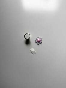 1/2Pcs Floral Cartoon Toilet Flush Handle – Flower Shaped Toilet Tank Button, Easy Press Push Button, Fit For Long Nail Design, Also Works As Creative Blossom Drawer Cabinet Pull – Stylish Bathroom Accessory - A - View 4