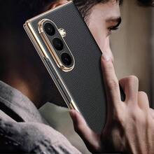 高級 PU 皮革磁吸自動吸附翻蓋手機殼,適用於 Galaxy Z Fold 8 Ultra、Fold 8、Fold 7、Fold 6、Fold 5,鍍金邊框全鏡頭保護防刮耐震保護殼 - 黑色 - 查看 10