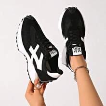 Women's New Fashion Thick Sole Height-Increasing Retro Outdoor Daily Commute Casual Travel Shopping Running Shoes, Multi-Color Plus Size - Black and White - View 10