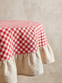 1pc Red And White Plaid With Beige Ruffle Edge Round Tablecloth, Classic Country Style, Beige Ruffle Edge Patchwork Detail Decoration, Functional Home Round Tablecloth Suitable For Family Dining And Cozy Home Decor Scenes - Red - View 4