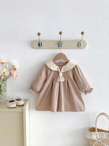 Miniweenns 1 st långärmad vintage prinsessklänning för babyflicka i preppy stil med volang och rosett, vår/höst, back to school - Kaki - Visa 3
