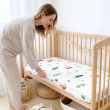 2 Stücke/Set Baby 100% Baumwolle Cartoon Muster Spannbetttuch, atmungsaktiv & feuchtigkeitsableitend Matratzenbezug Bettlaken Set, Ganzjahres-Patchwork Matratzenschutz, mehrere Größen erhältlich - Auto + Mondbär - Übersicht 11