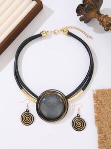 1 Set European & African Bohemian Exaggerated Handmade Heavy-Duty Aluminum Wire Woven Geometric Resin Necklace & Earrings - Black - View 4