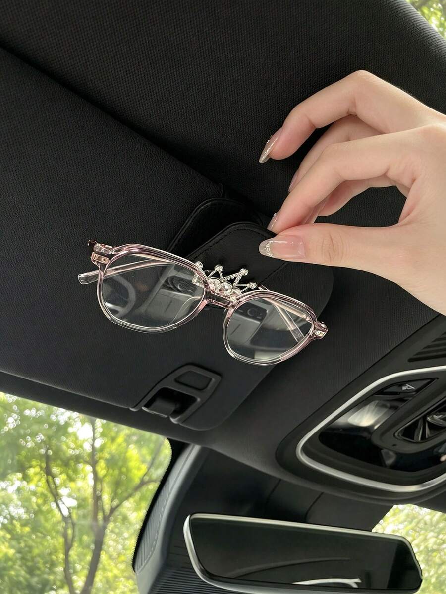 1pc Premium Crown Design Car Visor Glasses Clip, Creative Car Sun Visor Eyewear Holder, Multifunctional Magnetic Fashion Glasses Storage Clip, Car Interior Decorative Storage Accessory - A - View 1