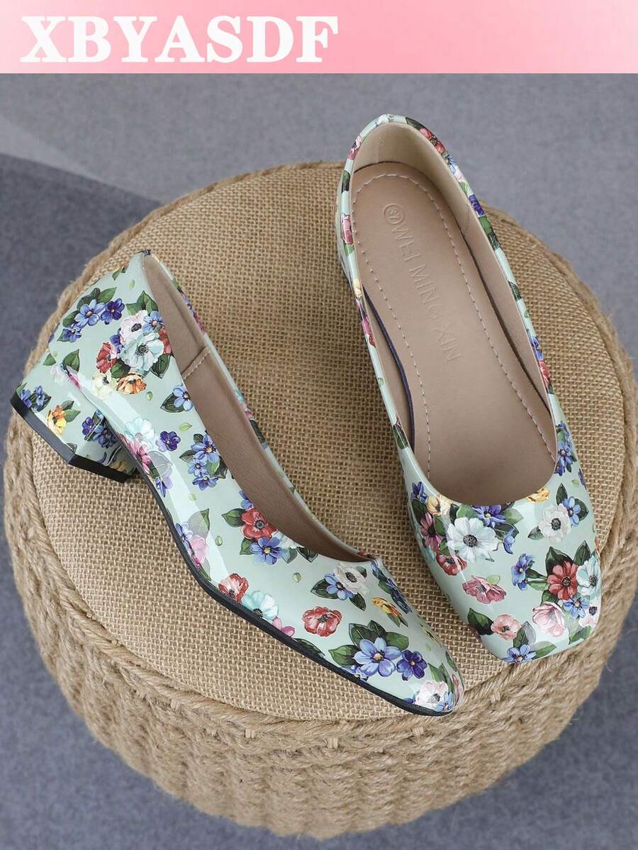 XBYASDF Women's Green Floral Square Toe Chunky Heel Pumps, Glossy Low Vamp Slip-On Low Heel 3cm High Heels, Versatile Commute And Date Shoes - Green - View 1