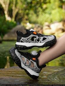 Giày sục thể thao ngoài trời cho trẻ em unisex, sandal đen thời trang phối màu đục lỗ, giày chơi bãi biển bảo vệ ngón chân, giày sneaker đế dày họa tiết chữ, khóa dán dễ xỏ/tháo - màu đen - Xem 3