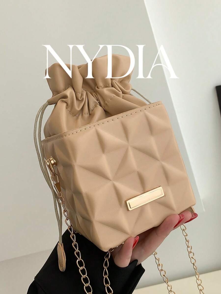 1PC Diamond Shaped Embossed Square Mini Bag With Drawstring, Metal Bar Nameplate Decoration, Detachable Metal Chain Shoulder Strap, Ruched Design, Elegant Party Crossbody Purse Diamond Shaped Embossed Square Mini Bag Detachable Metal ChinStrap Party Crossbody Purse Elegant Small Handbag - Khaki - View 1