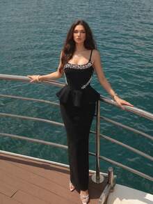 European And American New Sexy Glossy Pearl Decor Tie-Up Backless Ruffle Hem Fitted Dress Party Evening Gown - Black - View 2