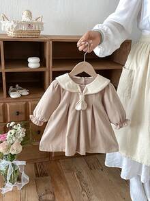 Miniweenns 1 st långärmad vintage prinsessklänning för babyflicka i preppy stil med volang och rosett, vår/höst, back to school - Kaki - Visa 2