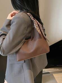 Hevel 極簡風女款單肩托特包 高品質腋下包 半月包附圍巾 適合上班通勤與購物 - 咖啡棕 - 查看 5