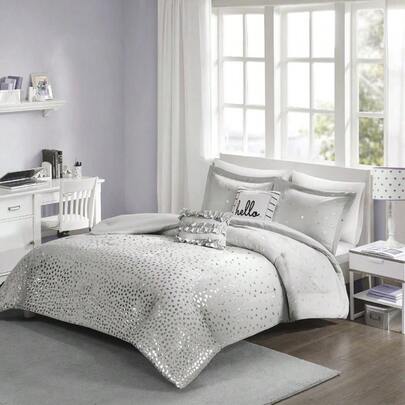 Apartment Nova Comforter Set