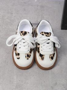 1 Pair New Soft Sole Kids Sports Shoes, All-Season Leopard Print White Patchwork, Versatile Daily Wear, Anti-Slip Flat Shoes For Boys And Girls - White - View 4